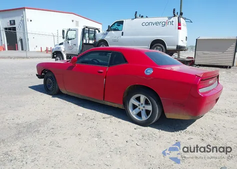 2013 Dodge Challenger Sxt z USA, uszkodzony, nr VIN 2C3CDYAG2DH511453